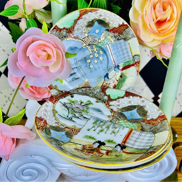 Vintage Nippon Saucers Japanese Porcelain Hand-Painted Gilt Decor Set of 4 - Picture 9 of 9